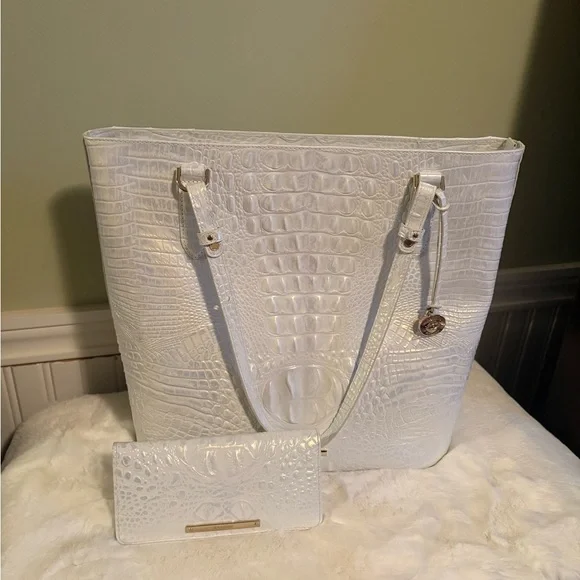 Brahmin Shell White Ezra and wallet(has imperfection on wallet see picture) - Picture 1 of 6